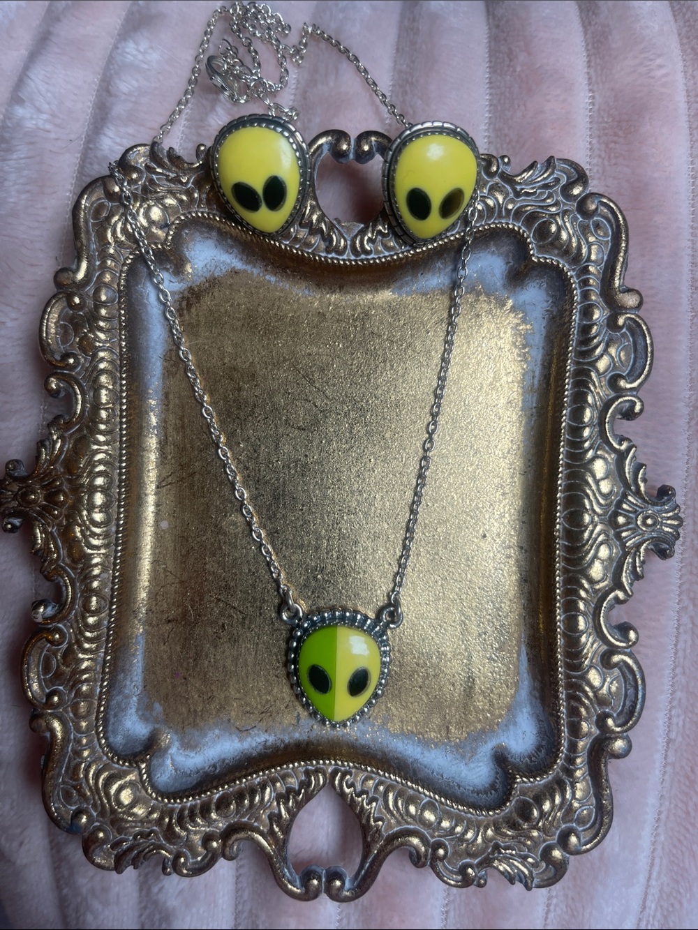 Yellow and green Alien Face Pendant Necklace -Sterling silver 925